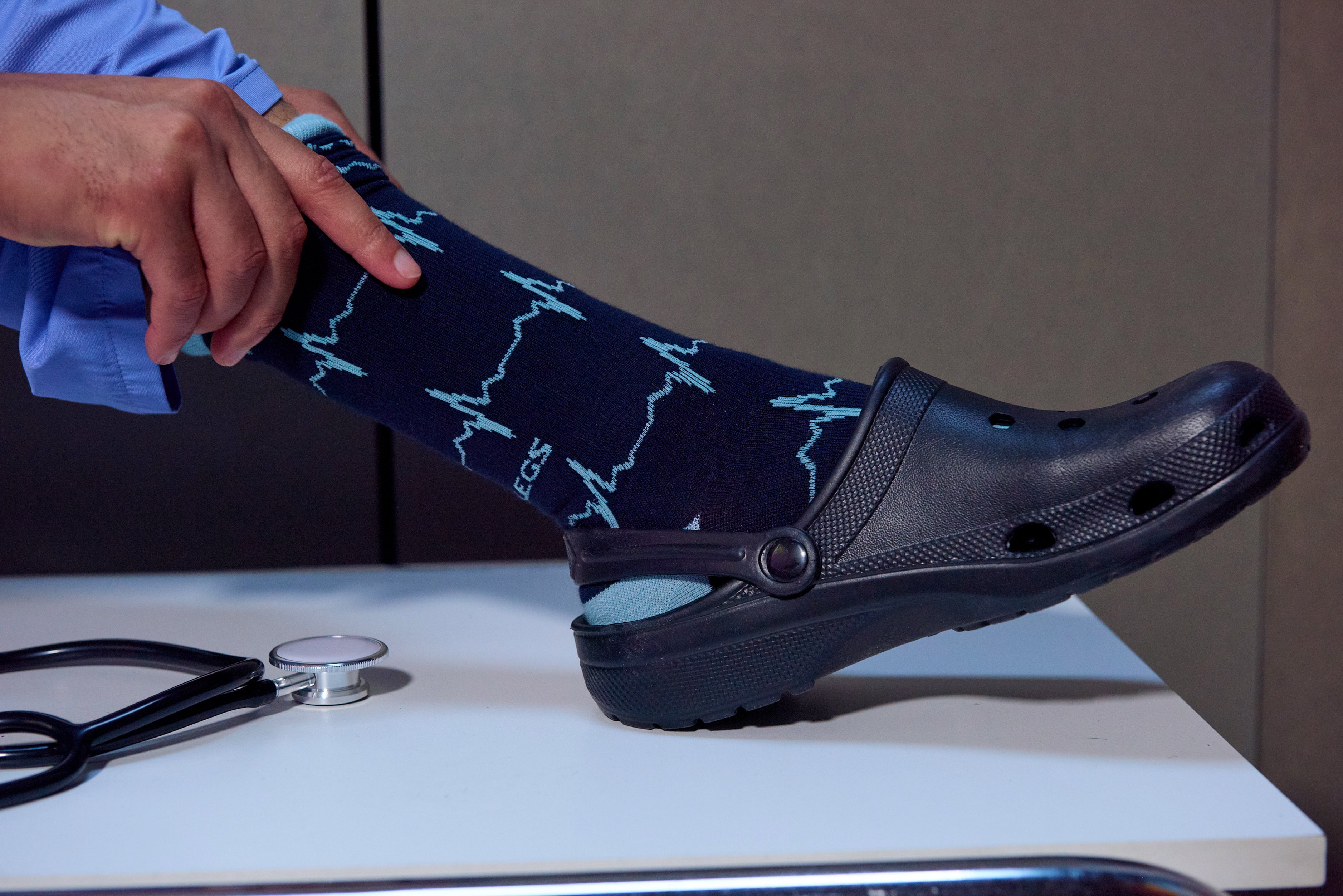 FITLEGS® Life Compression Socks - Heartbeat