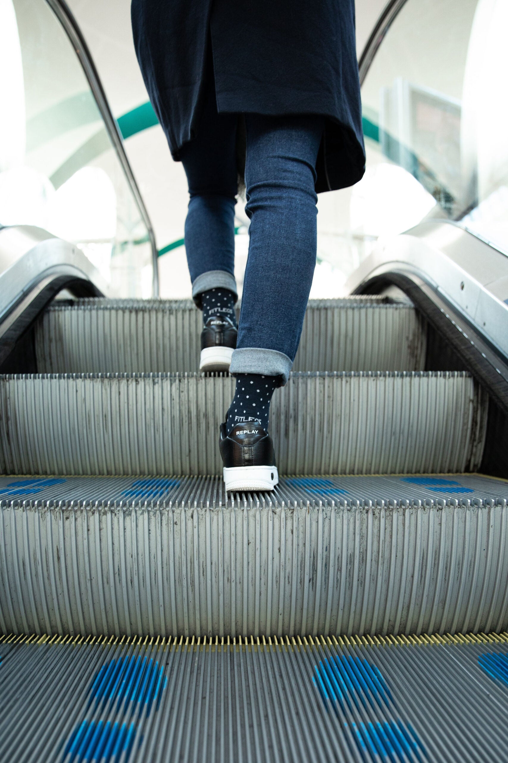 fitlegs everyday life compression socks - polka dot - lifestyle shot