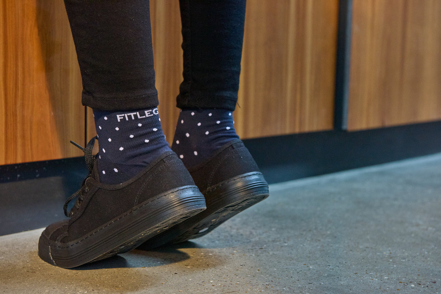 Here's Why Your Feet Swell & How Compression Socks Can Help